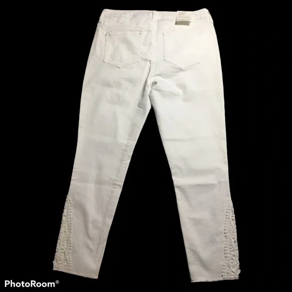 Style & Co Skinny Ankle Pant Crochet Detail Split Hem White Jeans 10P Petite 10 - Picture 3 of 16